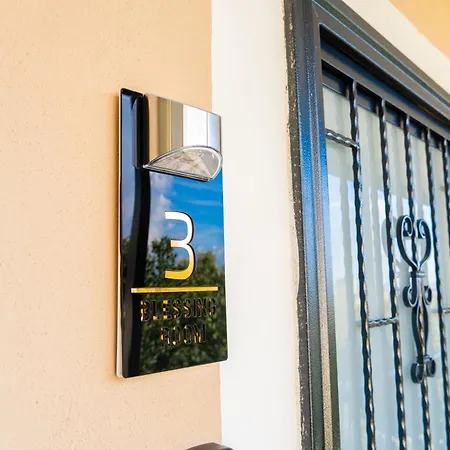 Blessing 4 Bed & Breakfast